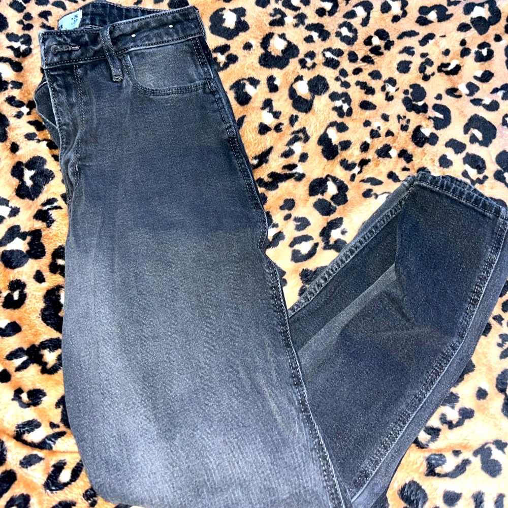 women’s hollister black mom jeans